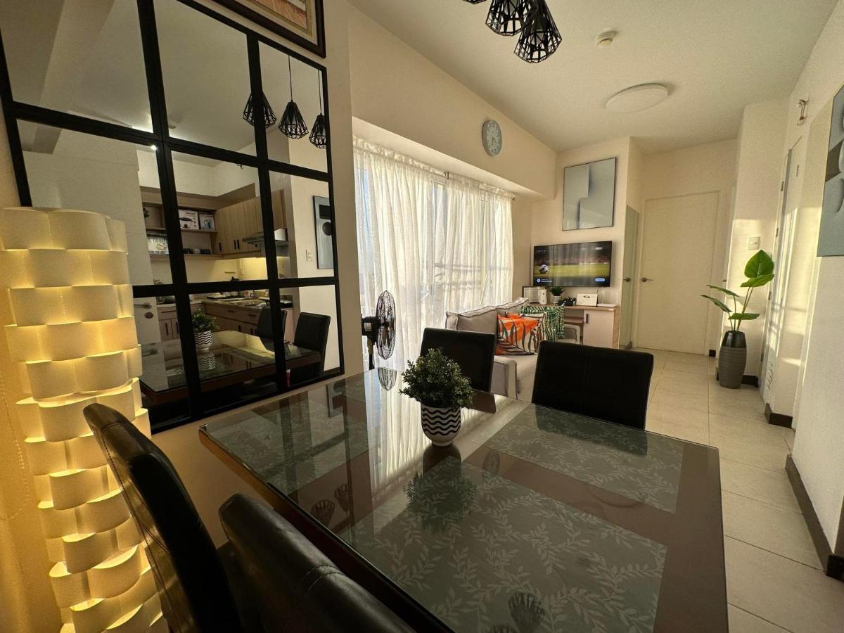 Celandine Residence In Quezon City Caloocan Exteriör bild