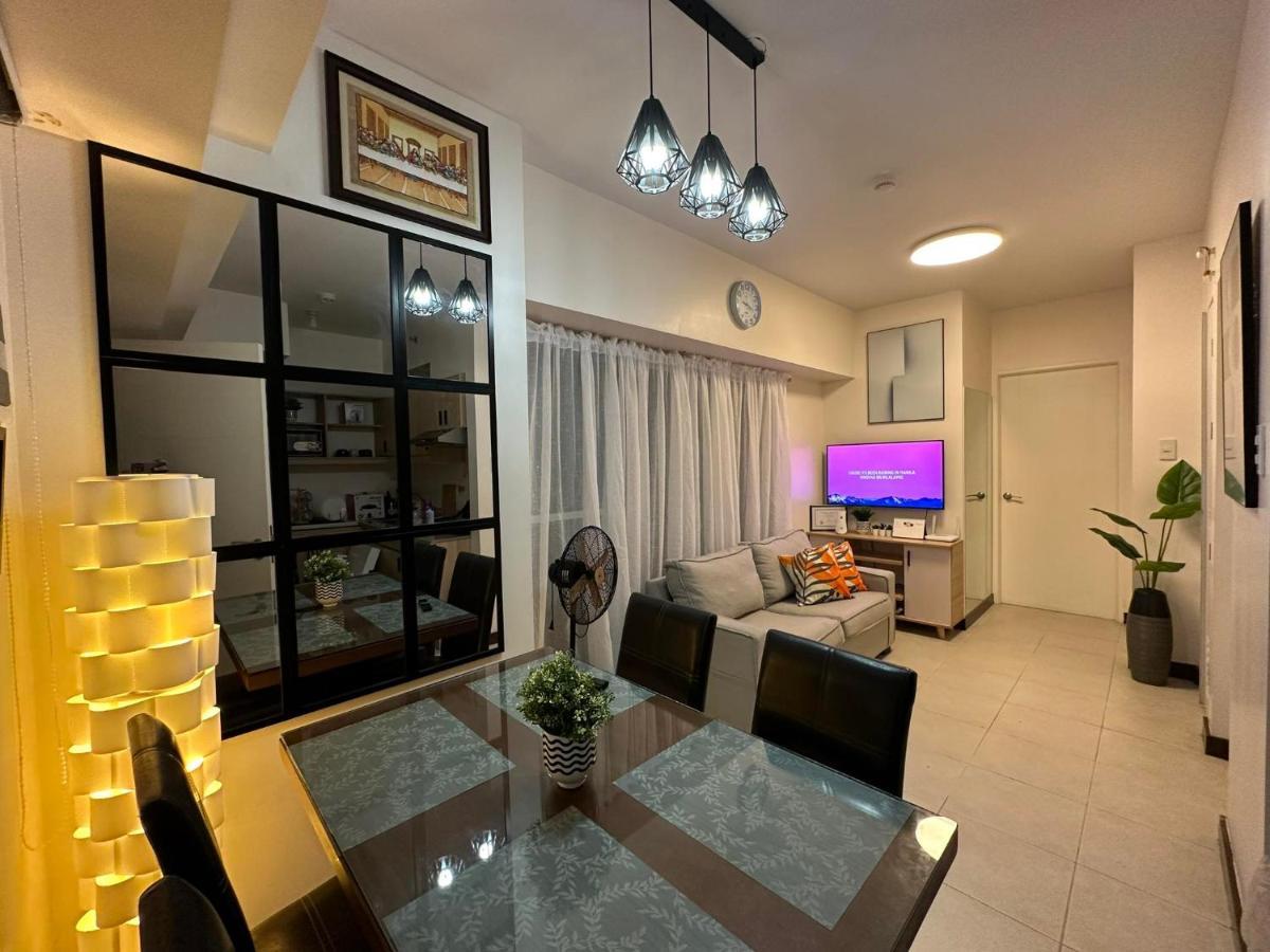 Celandine Residence In Quezon City Caloocan Exteriör bild